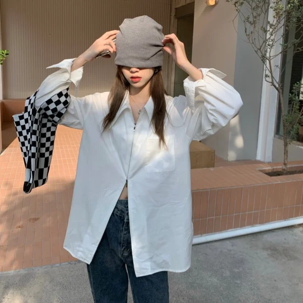 เสื้อเชิ้ตมีซิปบน-ล่าง แขนยาว คอปก โอเวอร์ไซส์ สีขาว